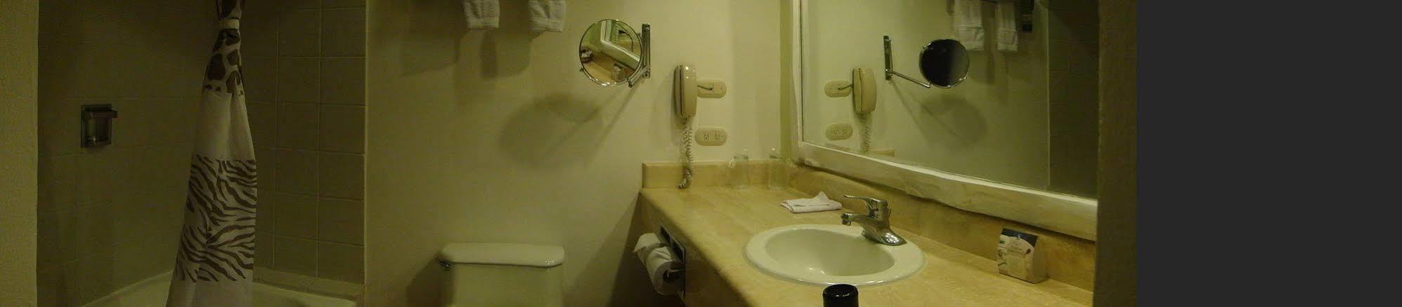 Hotel Soleil Pacifico Chulamar Екстериор снимка